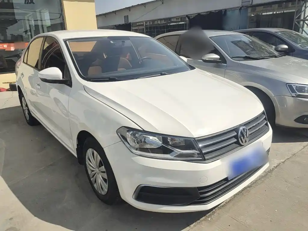 Volkswagen Santana — миниатюра 4