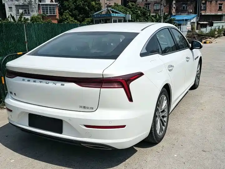 Bestune B70 — миниатюра 7