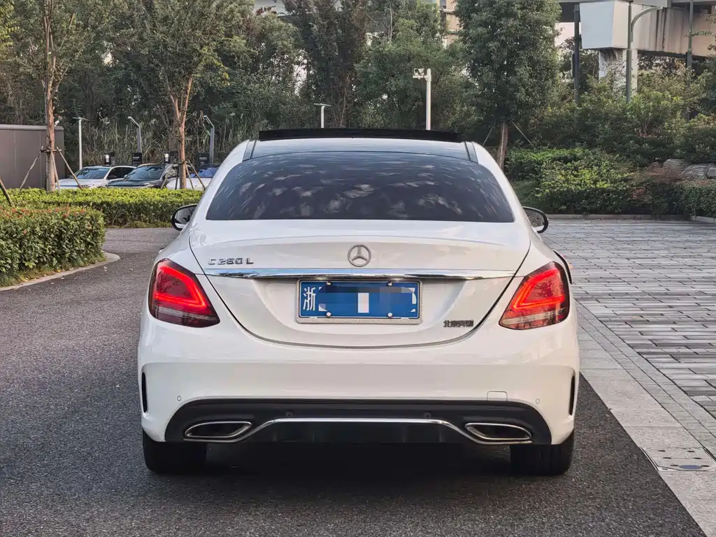Mercedes-Benz C-Class — миниатюра 5