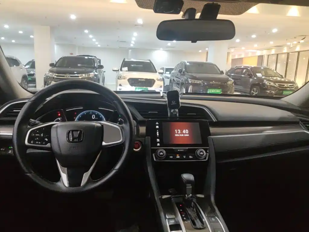 Honda Civic — миниатюра 11