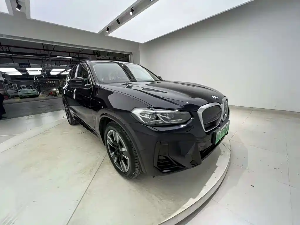 BMW iX3 — миниатюра 26