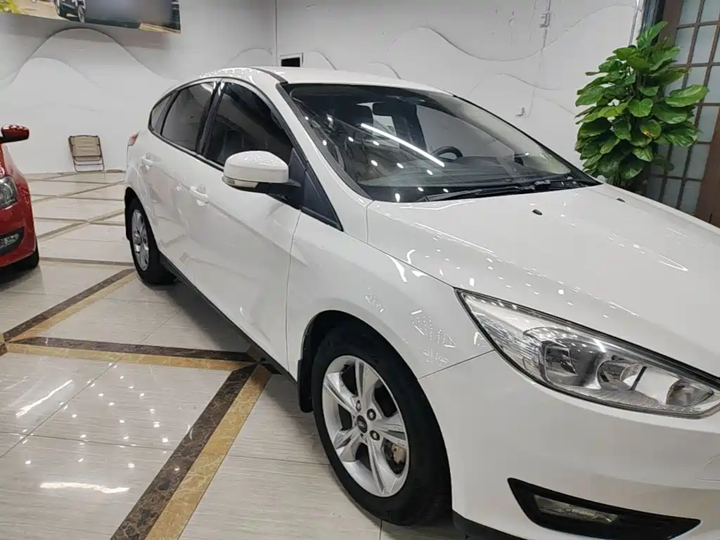 Ford Focus — миниатюра 4