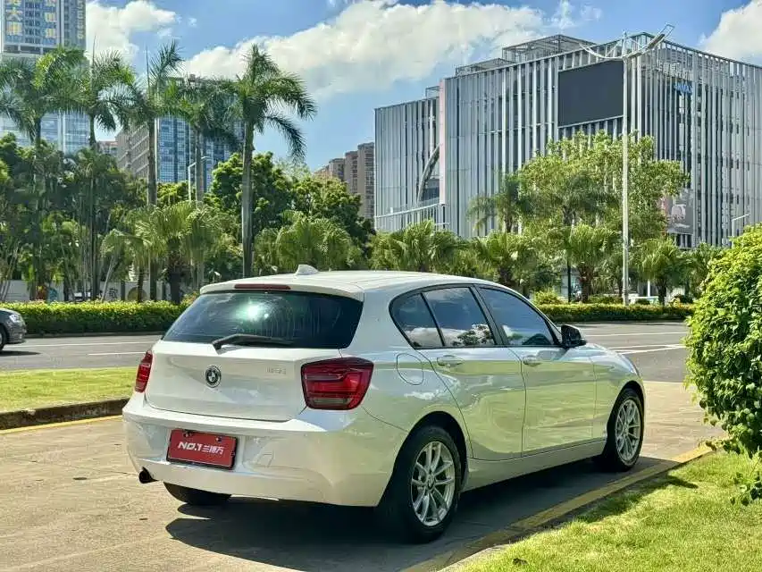 BMW 1 Series (Import) — миниатюра 4