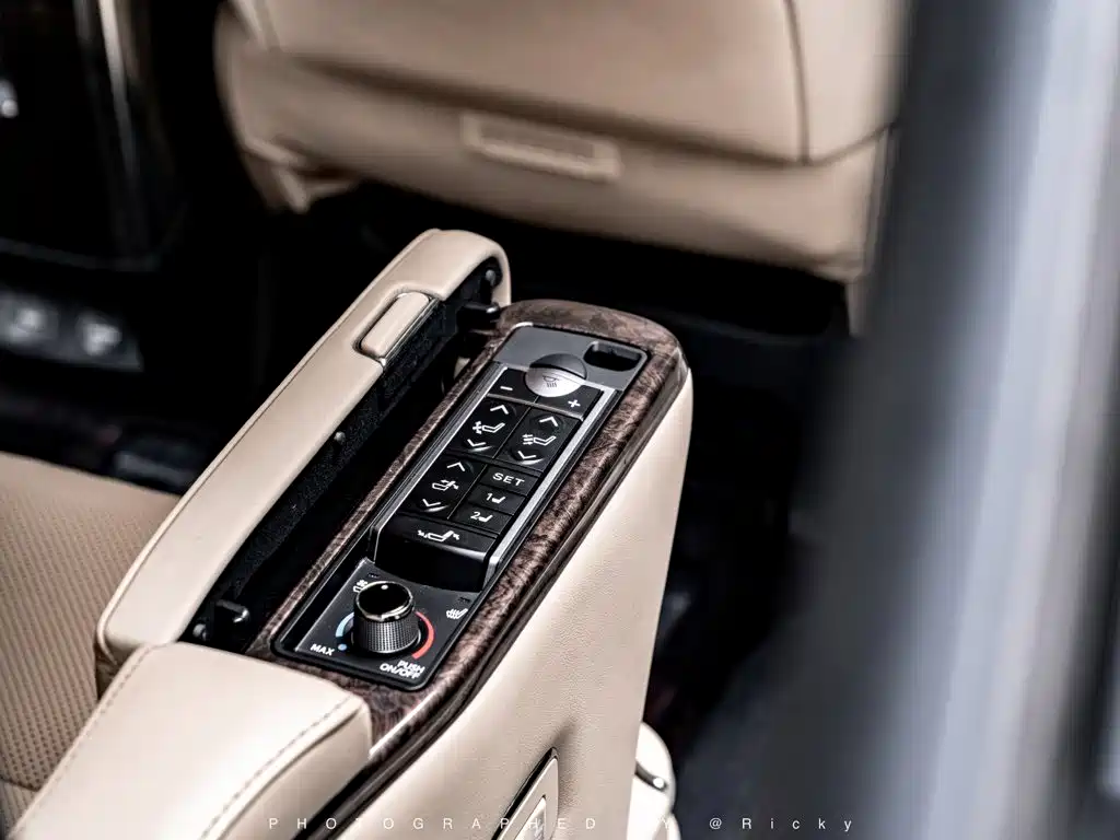 Toyota Alphard — фотографии объявления, Фото 12