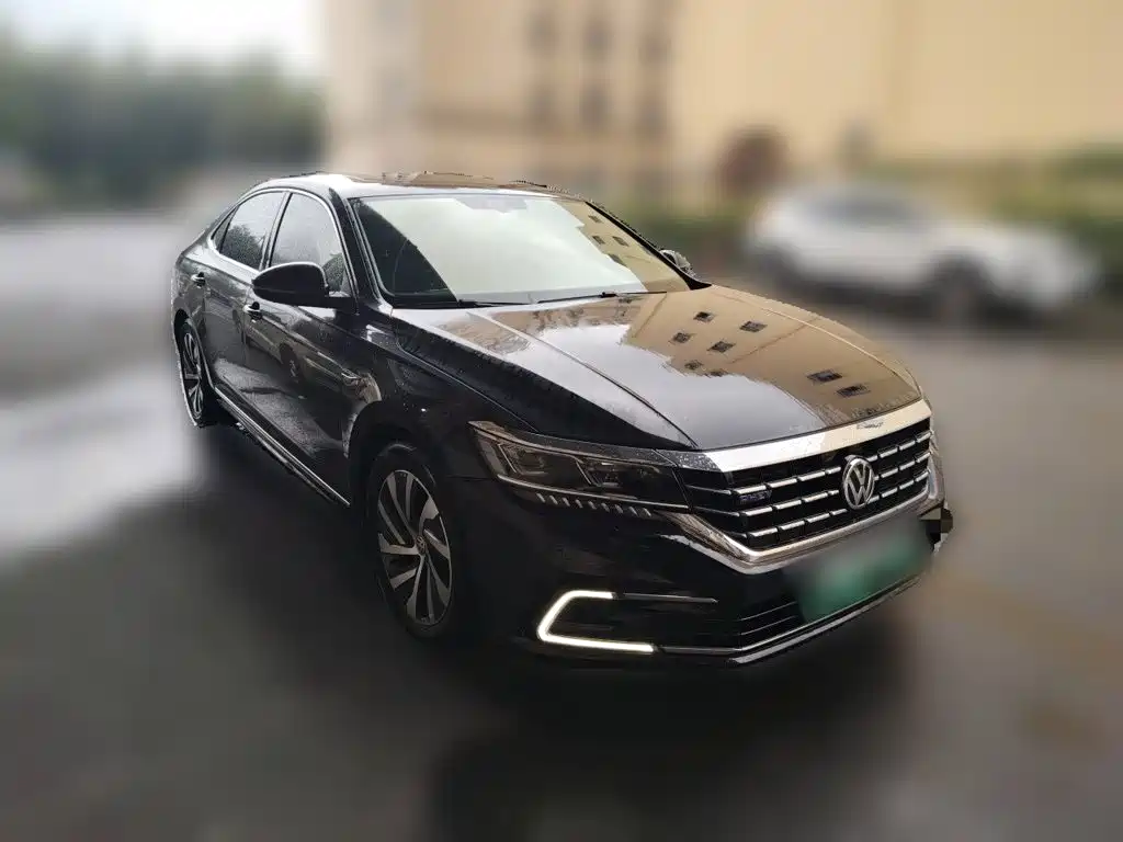 Volkswagen Passat PHEV — миниатюра 24