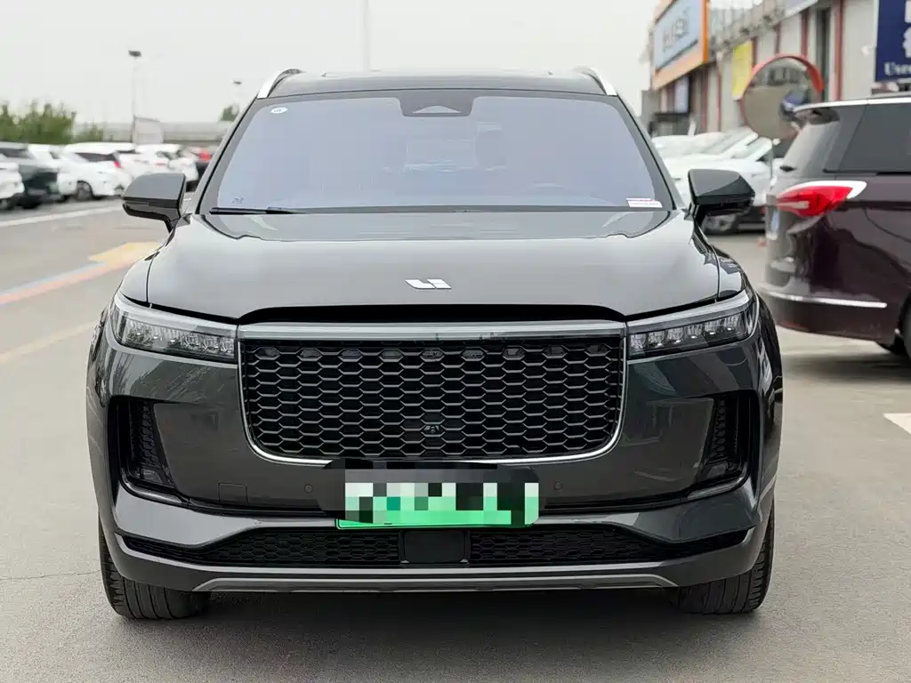 Li Auto ONE 2021 6 мест