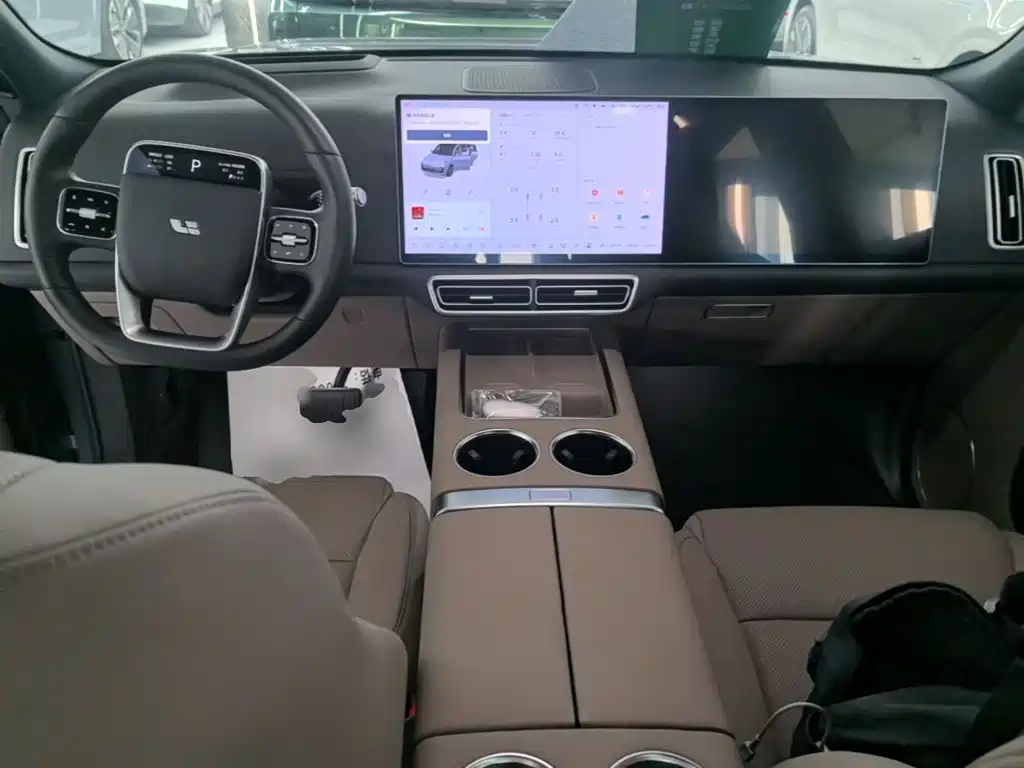 Li Auto Li L8 — миниатюра 10