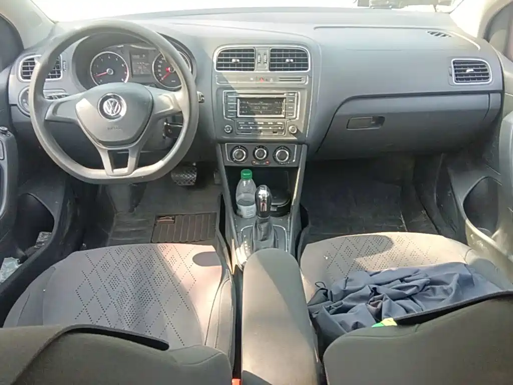 Volkswagen Polo — миниатюра 14
