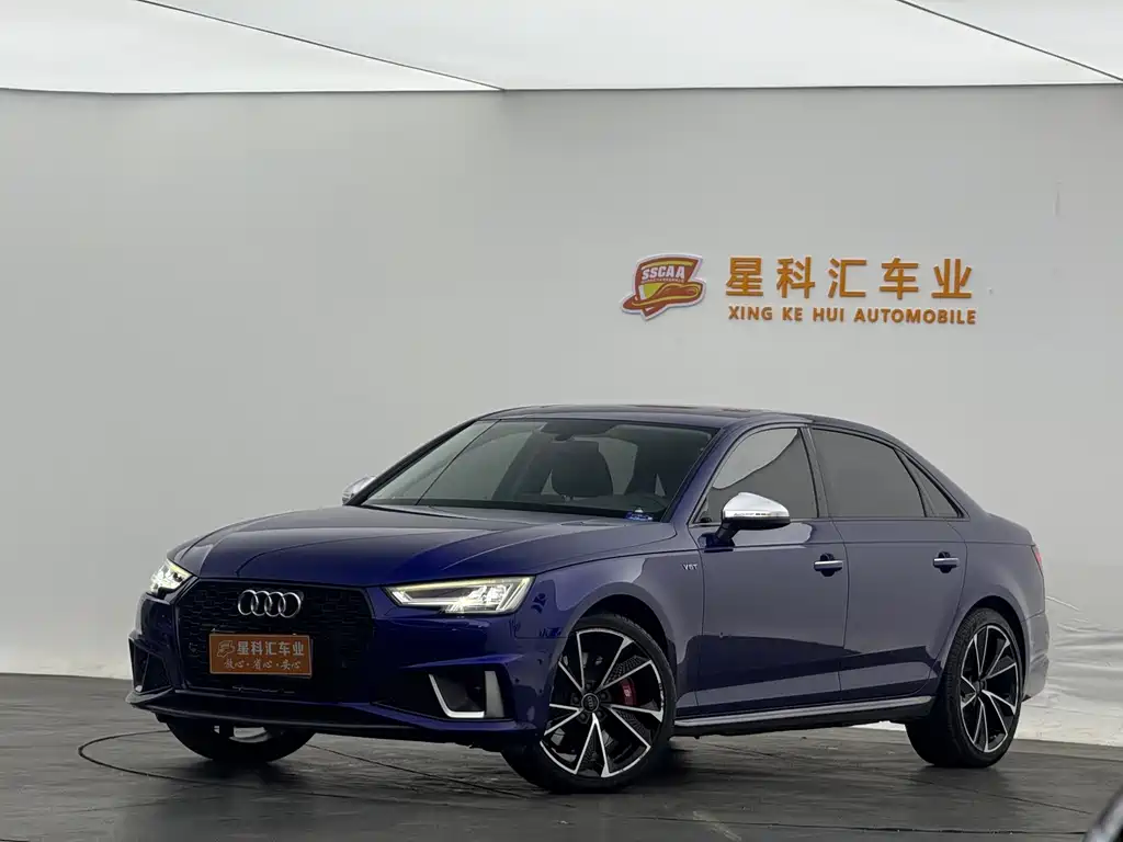 Audi A4L 2019