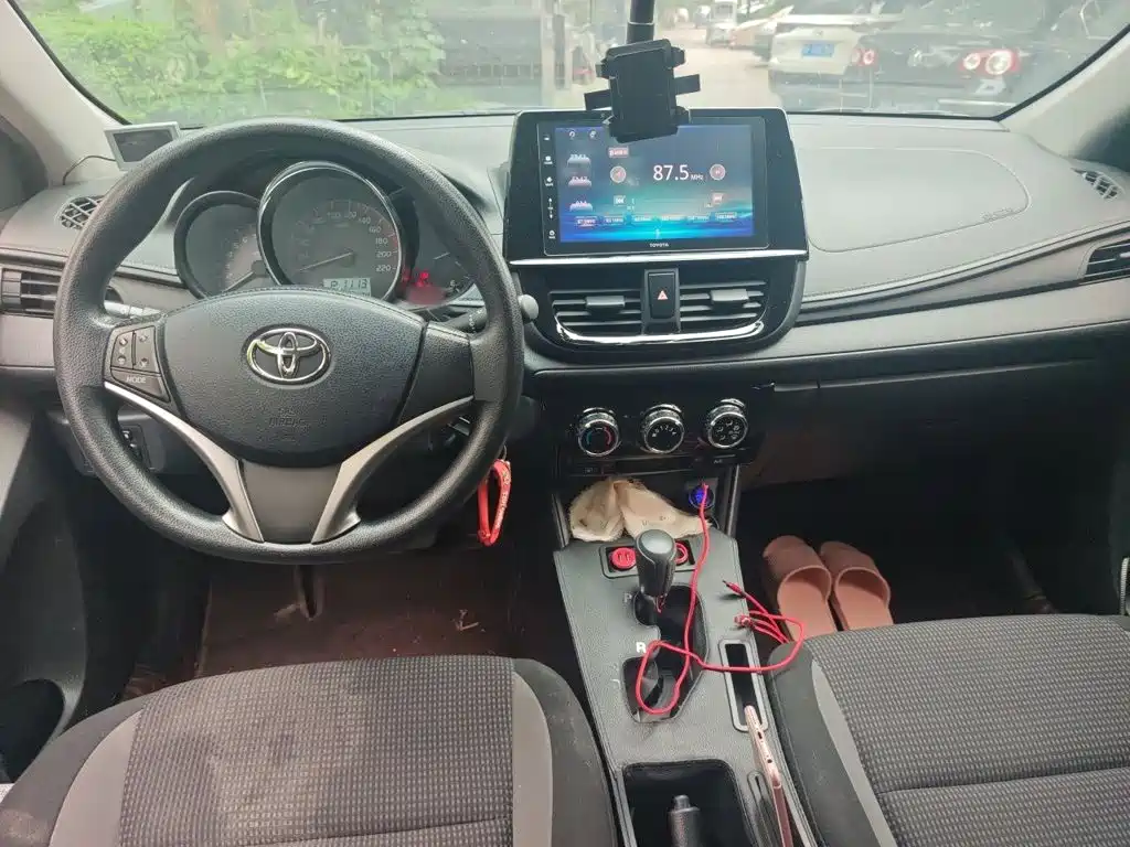 Toyota Vios FS — миниатюра 10
