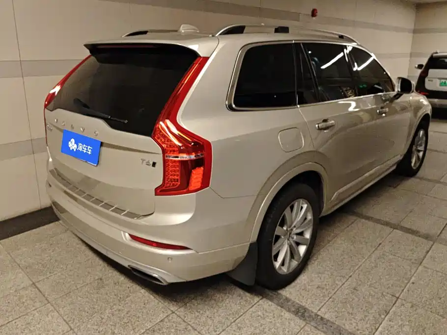 Volvo XC90 — миниатюра 3