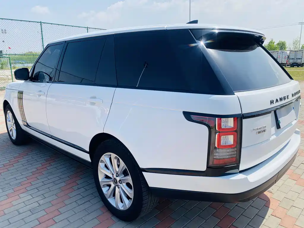 Land Rover Range Rover 2017 3.0 SC V6 Vogue Long Wheelbase