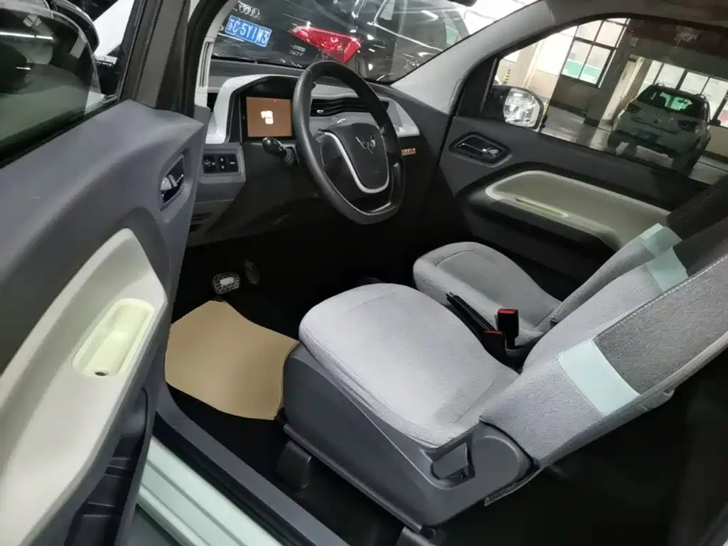 Wuling MINIEV — миниатюра 16