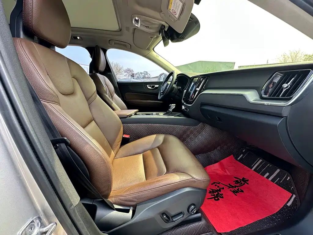 Volvo XC60 2018 T5