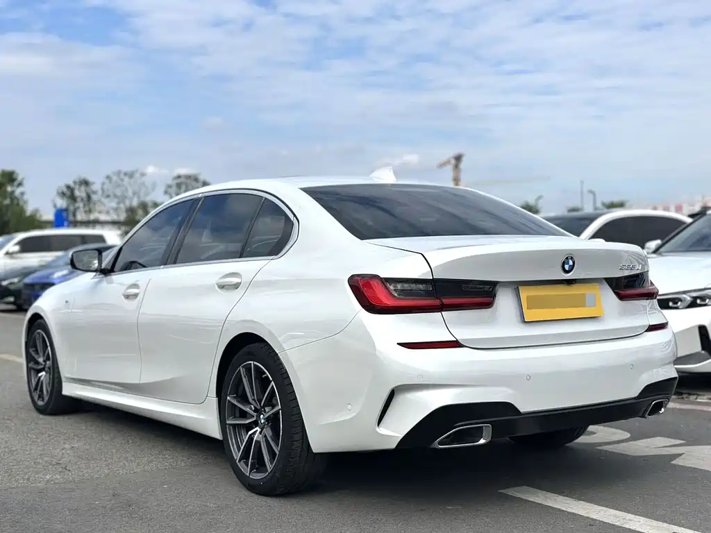 BMW 3 Series — миниатюра 10
