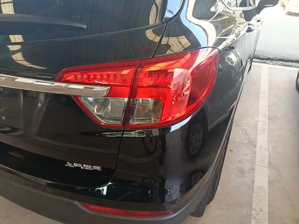 Buick Envision Plus — миниатюра 8