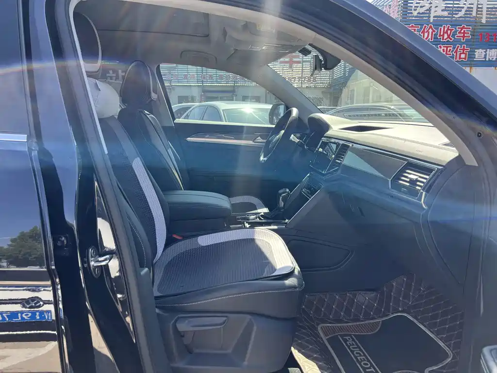 Volkswagen Teramont — миниатюра 9