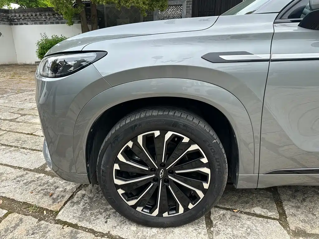 Chery Tiggo 9 9 2025 2.0T DCT 5 мест