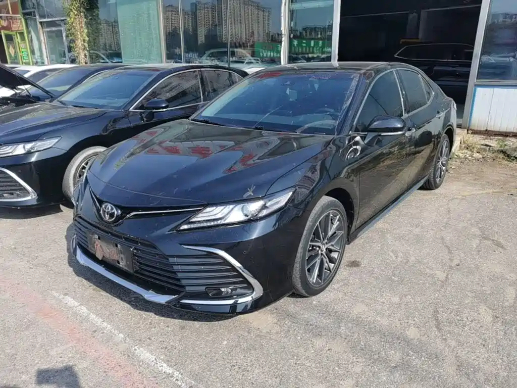 Toyota Camry — миниатюра 2