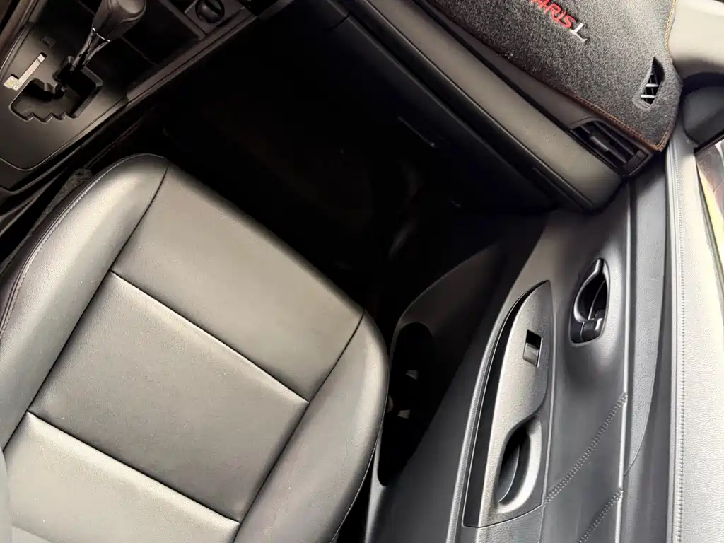 Toyota Yaris L — миниатюра 30