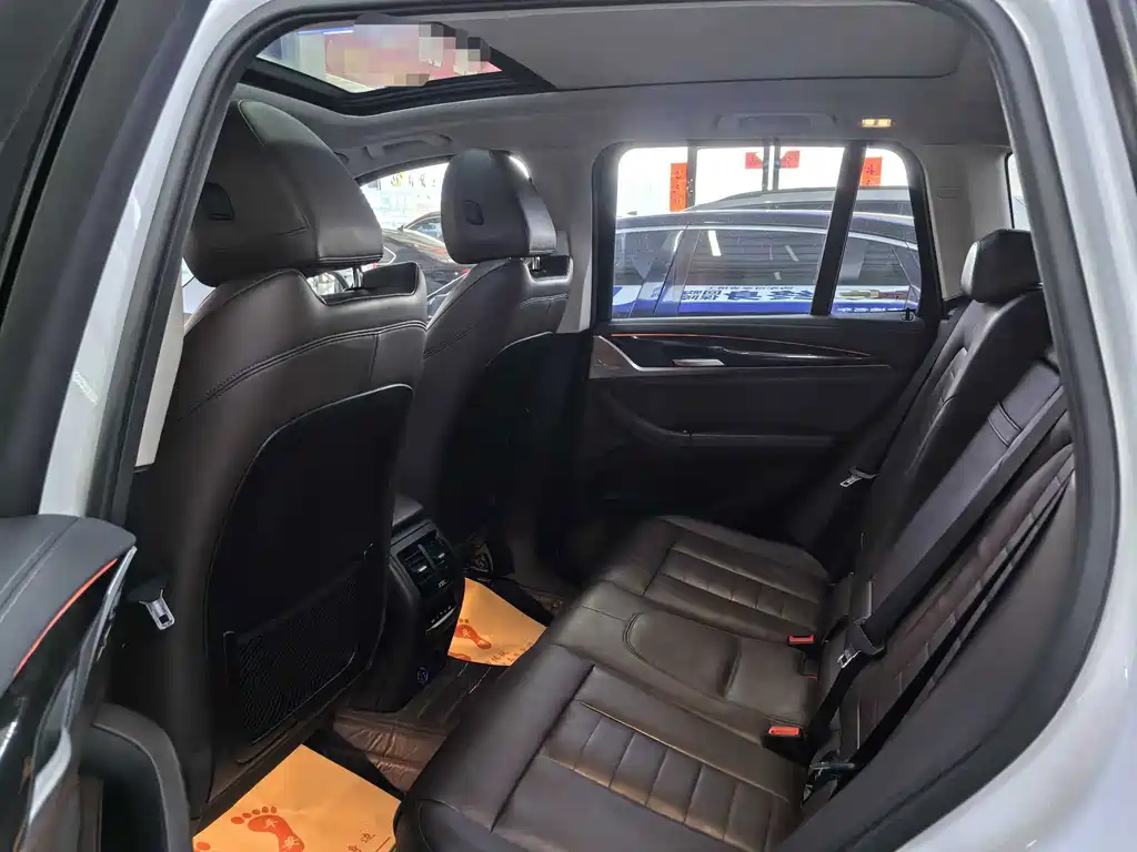 BMW X3 — миниатюра 10