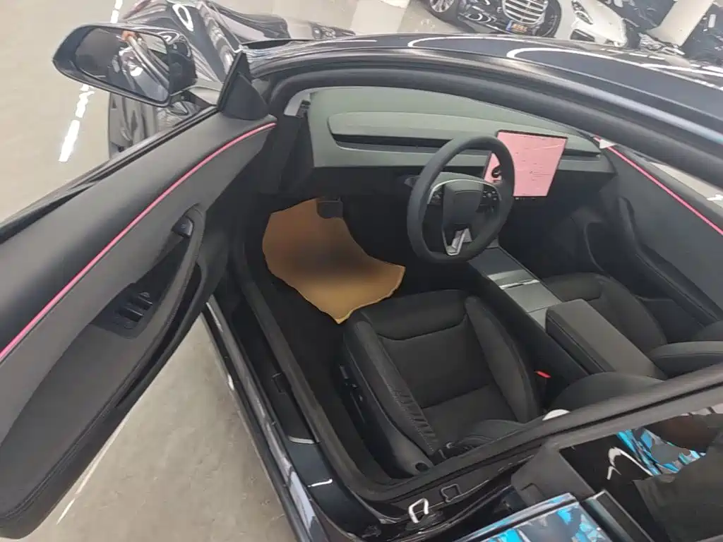 Tesla Model 3 — миниатюра 16