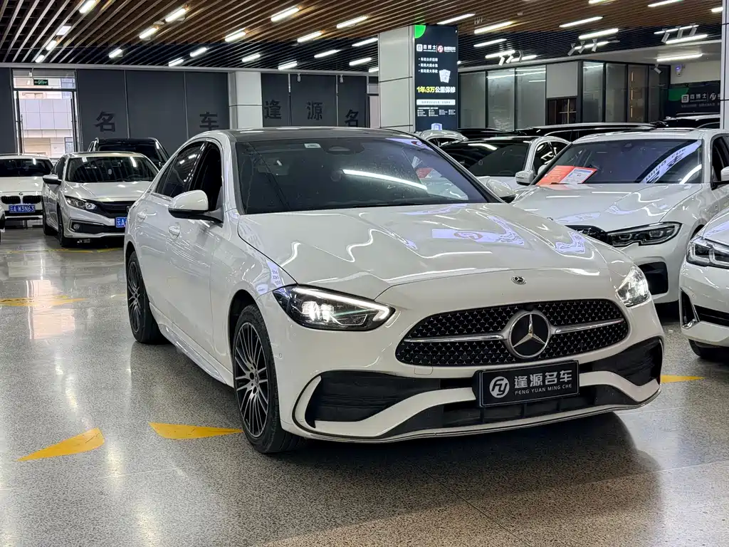 Mercedes-Benz C-Class — миниатюра 3