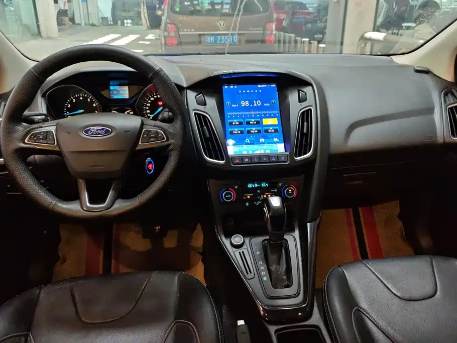 Ford Focus — миниатюра 12