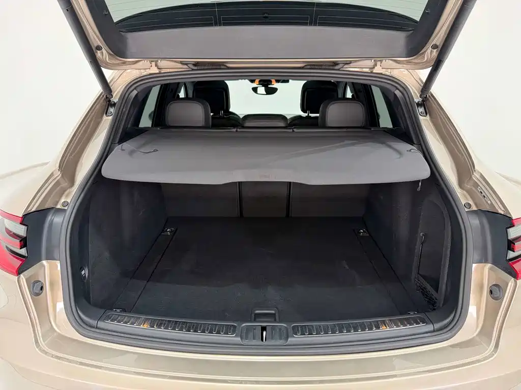 Porsche Macan — миниатюра 29