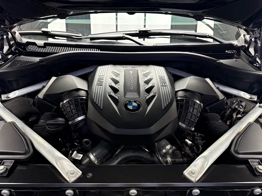BMW X7 — миниатюра 16