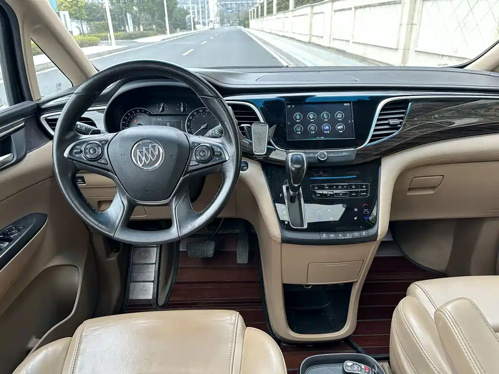 BUICK GL8