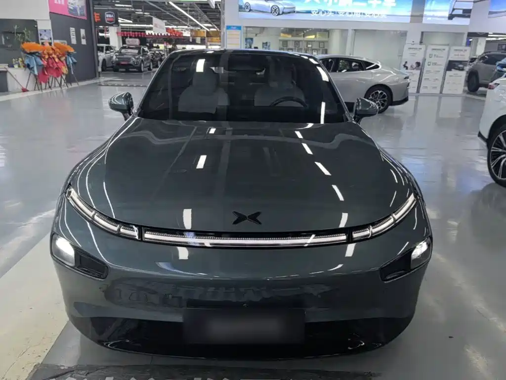 XPeng P7 — миниатюра 3