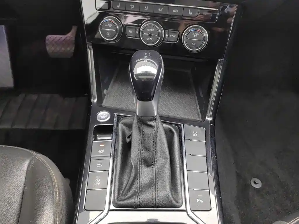 Volkswagen Passat — миниатюра 13
