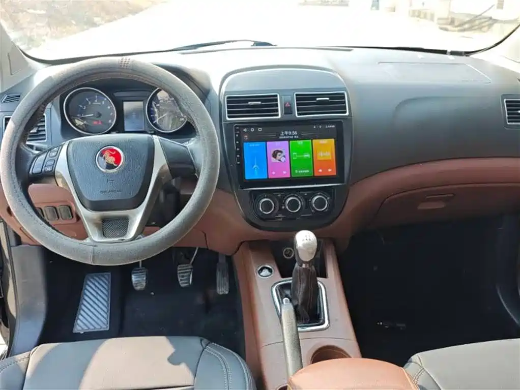 Dongfeng X5 2016 1.6L MT Premium