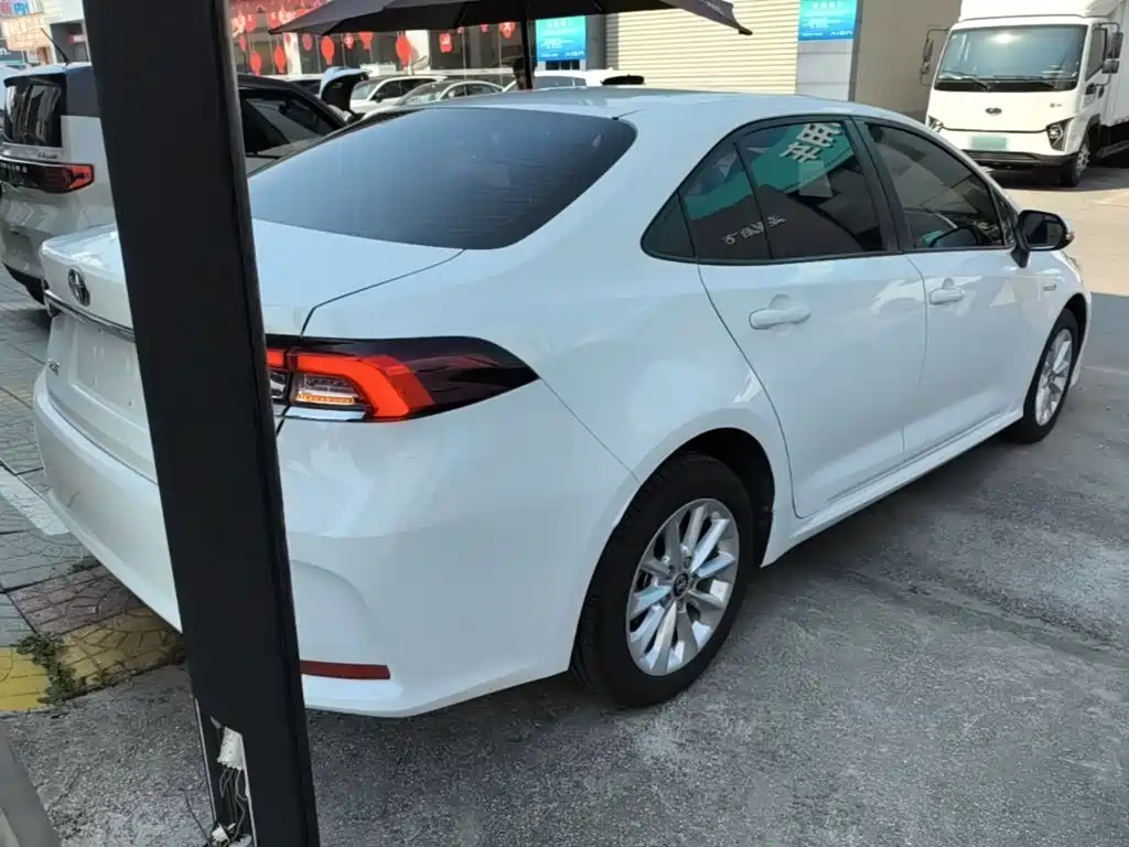 Toyota Corolla — миниатюра 7