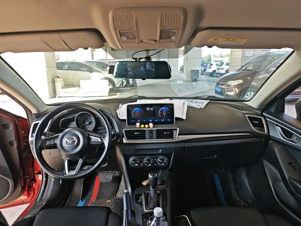 Mazda 3 Axela — миниатюра 10