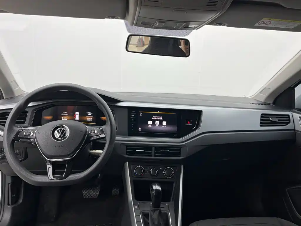 Volkswagen Polo — миниатюра 8