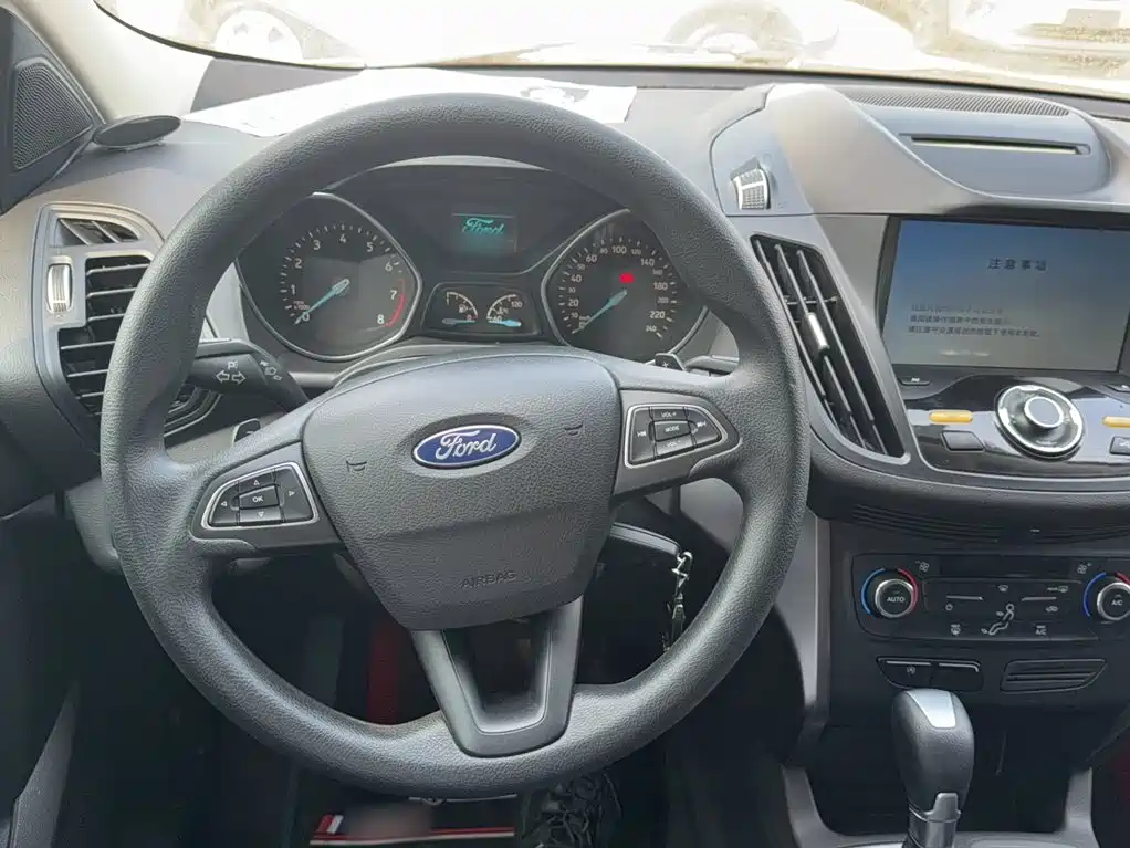 Ford Kuga — миниатюра 5
