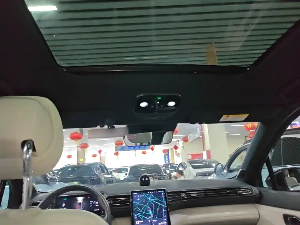 NIO ES8 — миниатюра 18