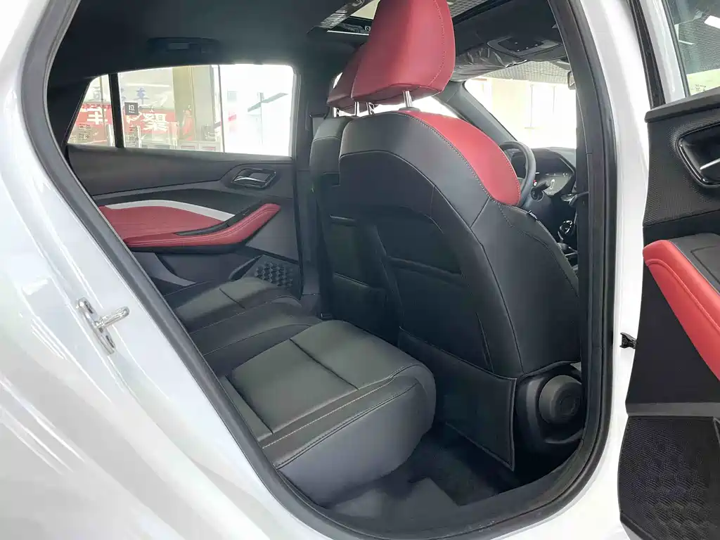 MG 5 2022 180DVVT CVT Luxury