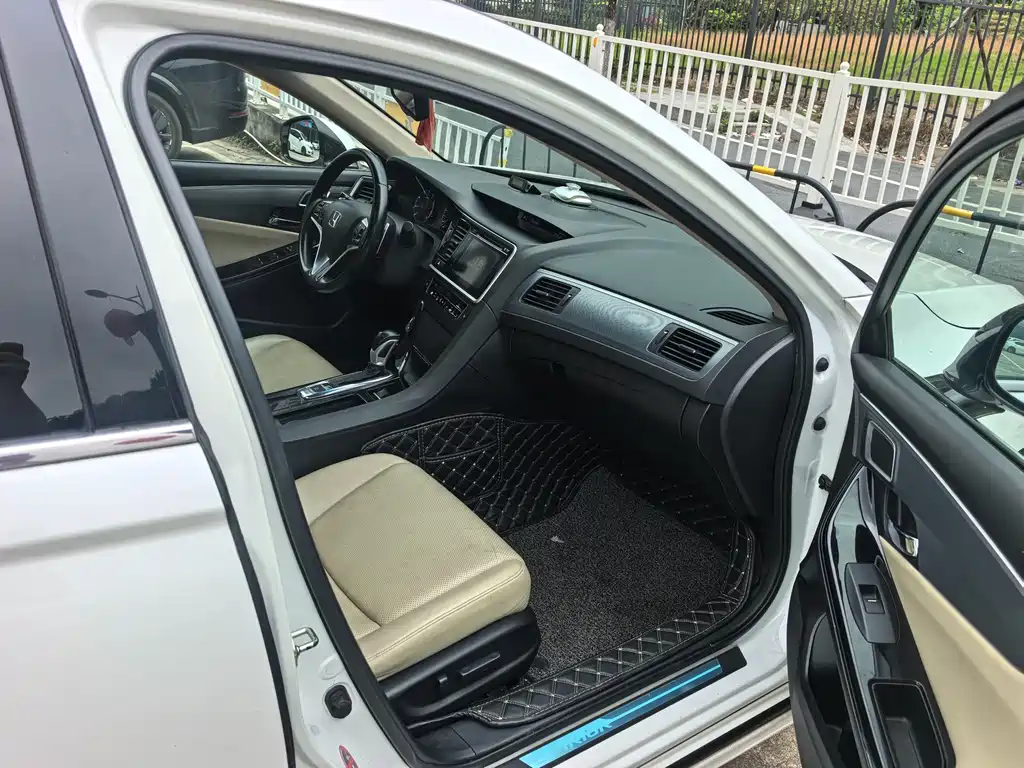 Honda Spirior 2.4L Premium Edition, фото 15