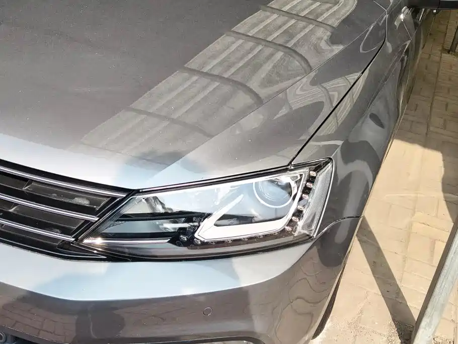 Volkswagen Sagitar — миниатюра 5