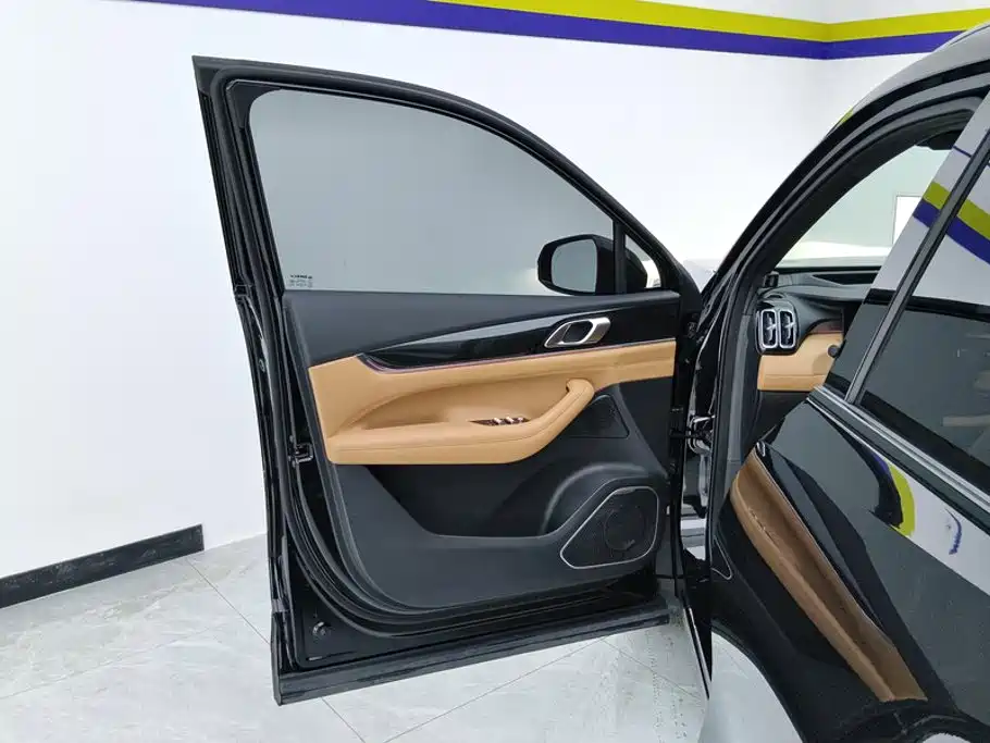 Geely Boyue L — миниатюра 7
