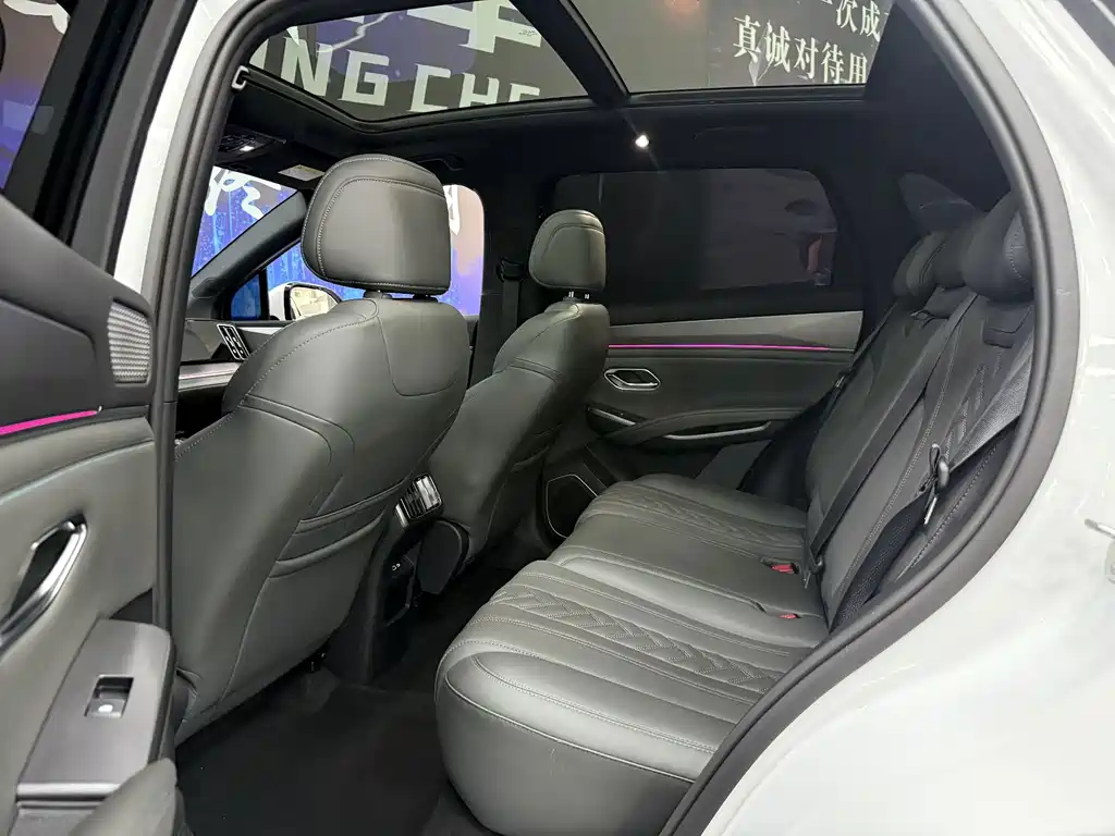 BYD L DM-i — миниатюра 8