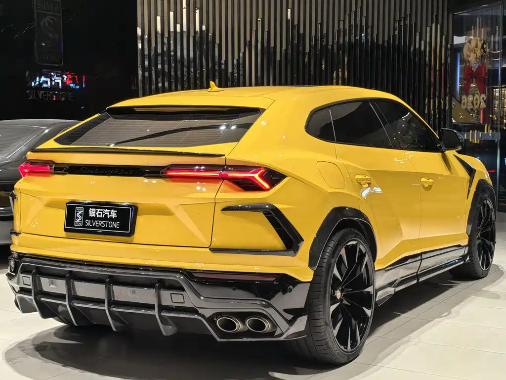 Lamborghini Urus — миниатюра 4
