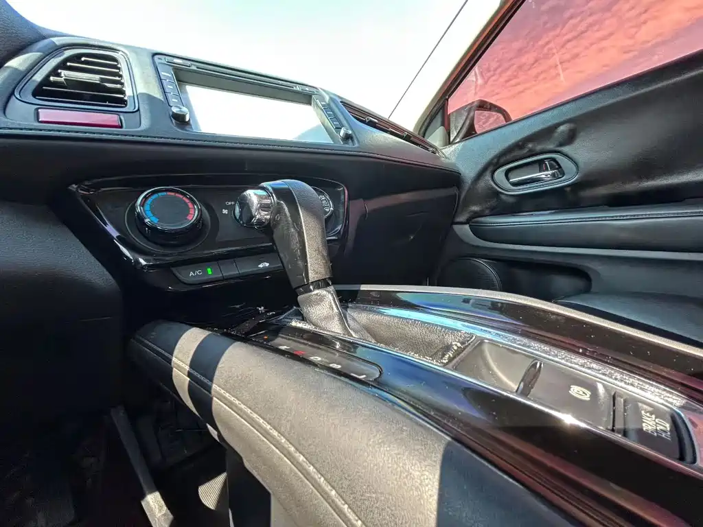 Honda Vezel — миниатюра 8