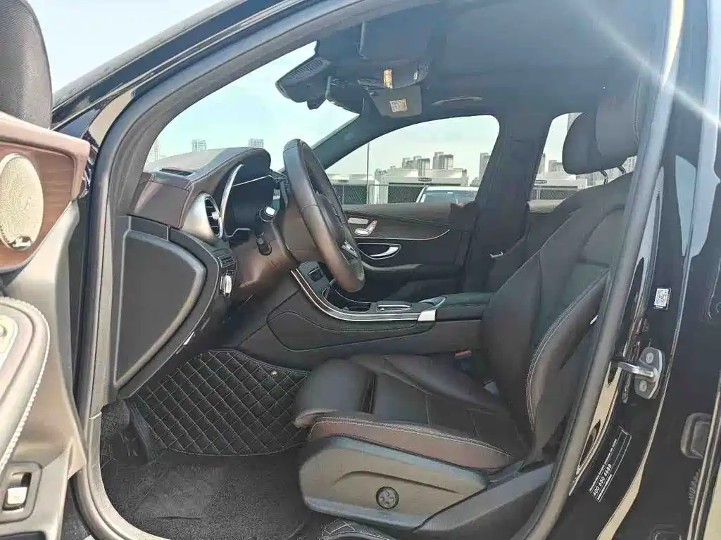 Mercedes-Benz GLC — миниатюра 5