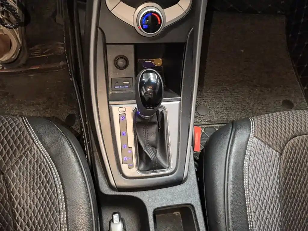 Hyundai Elantra Langdong — миниатюра 14
