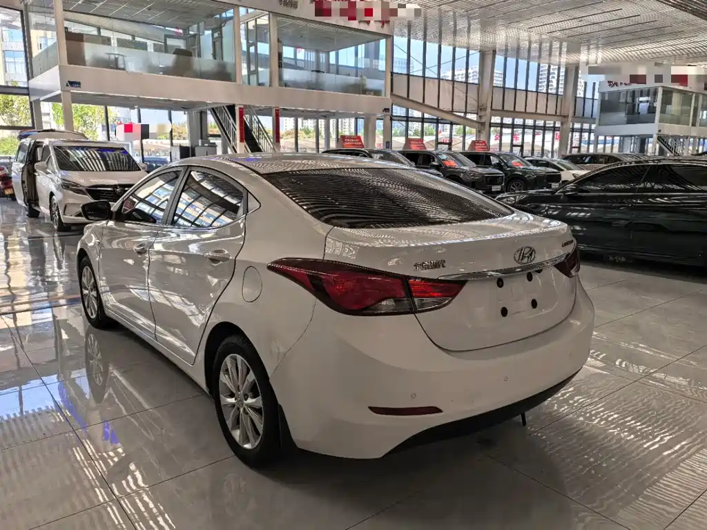 Hyundai Elantra Langdong — миниатюра 5