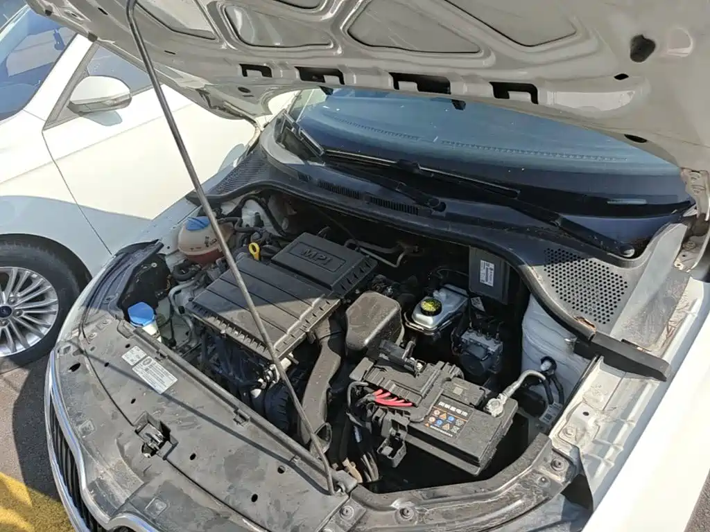Skoda Rapid — миниатюра 20